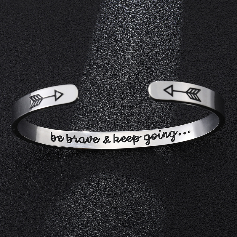 Coordinates Bracelet - أساور معصم مخصصة منقوشة بالاسم، أساور