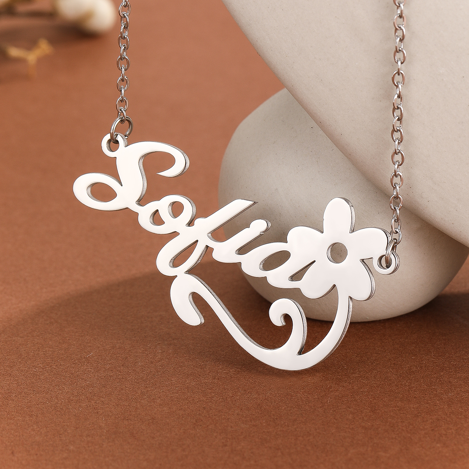 Name Necklace Custom - قلادة بدلاية بحروف زهرة للنساء ،
