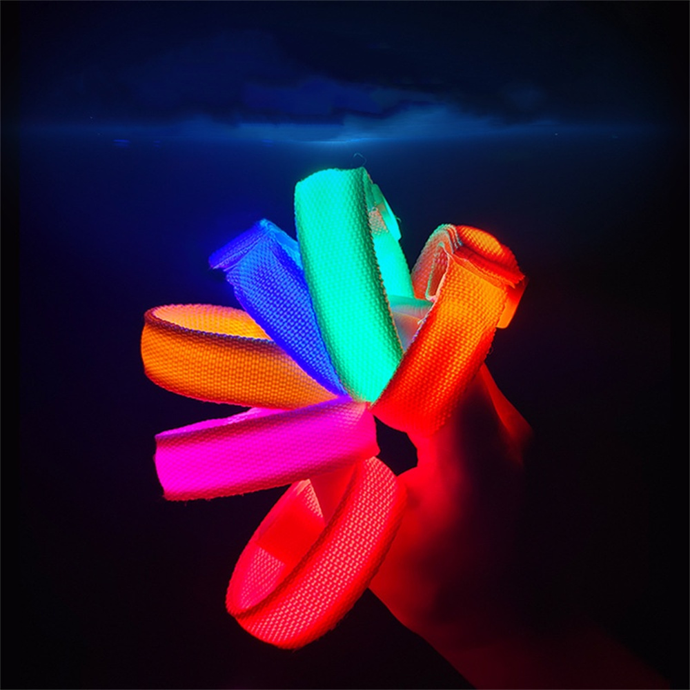 سوار نايلون عاكس LED ، شارة قا - مراجعة Coordinates Bracelet وسعره