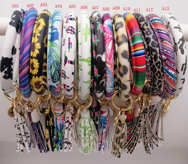 عباد الشمس الصبار بحروف المفات - مراجعة Monogram Keychain Leather وسعره