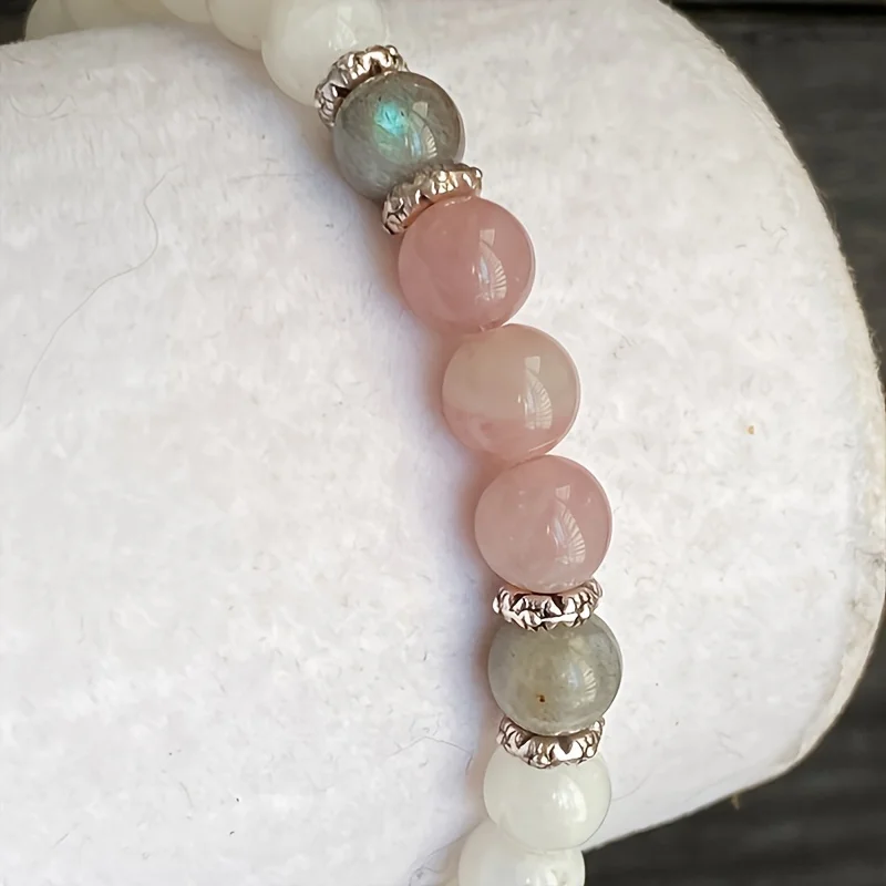 سوار جديد من حجر القمر واللابر - مراجعة Coordinates Bracelet وسعره