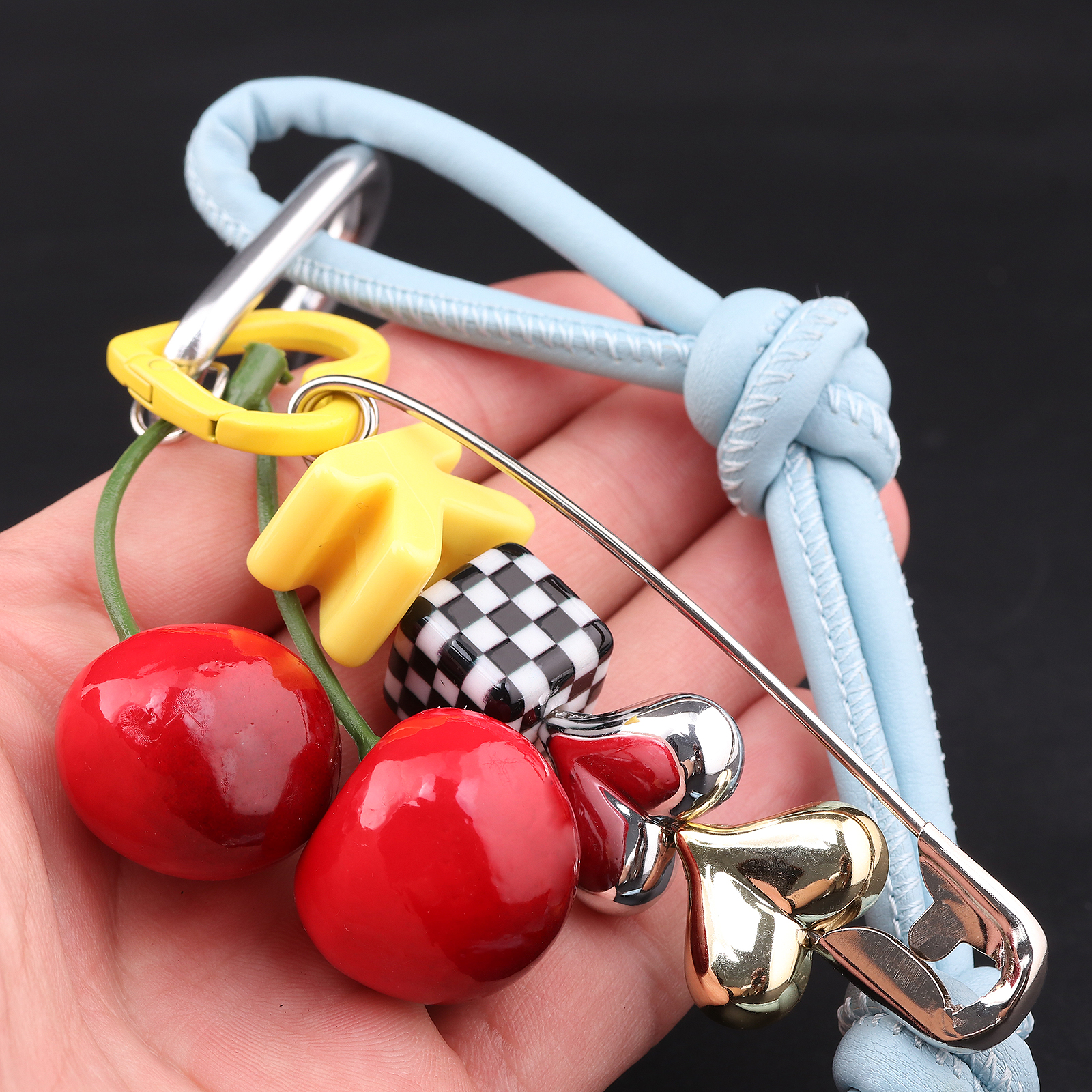 Y2k لطيف الكرز الأبجدية بولي L - مراجعة Monogram Keychain Leather وسعره