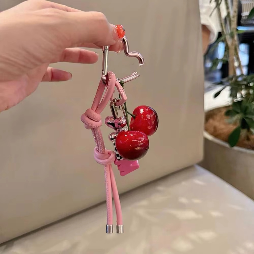 Y2k لطيف الكرز الأبجدية بولي L - مراجعة Monogram Keychain Leather وسعره