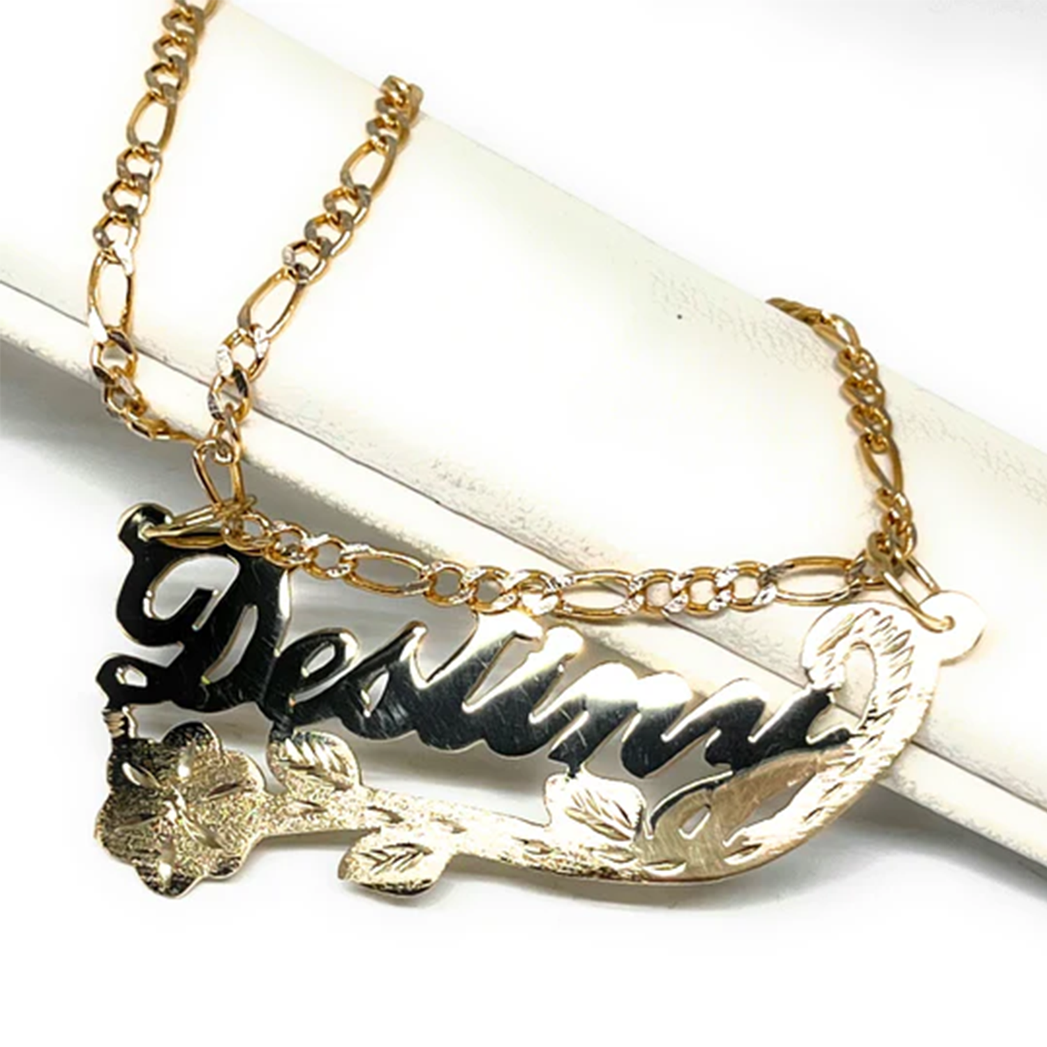 اسم مخصص مجوهرات ريترو ستايل ر - مراجعة Birth Flower Necklace وسعره