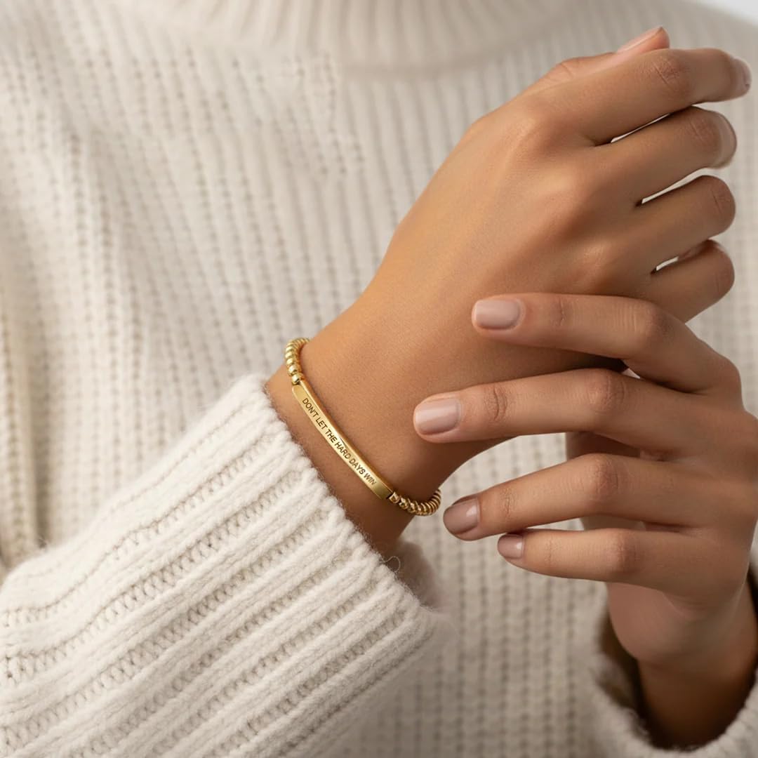 لا تدع الأيام الصلبة فوز سوار  - مراجعة Coordinates Bracelet وسعره